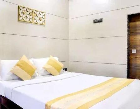 Hotel Amrita Mogappair 첸나이 외부 사진
